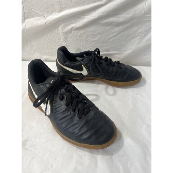 Nike Tiempo X Indoor Soccer Shoes Black/Gold Boys Size 6 Y 897735-002 - Picture 15 of 15